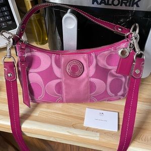NWOT 19435 fuchsia Signature Stripe Crossbody satchel/shoulder